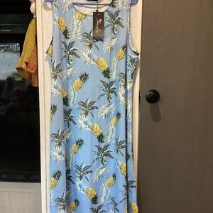 NWT. Amzplus Women’s Size 3X  Pineapple Print Sleeveless Dress